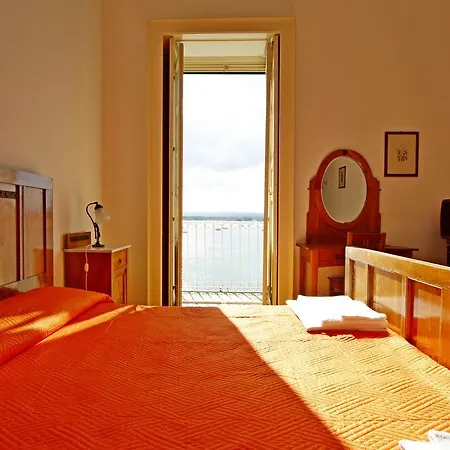 Ortigia Con Vista Da Giulio Bed & Breakfast 3*