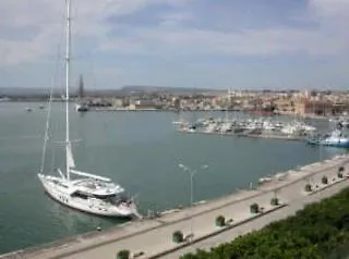 Ortigia Con Vista Da Giulio