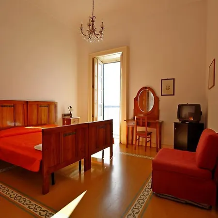 Ortigia Con Vista Da Giulio Bed & Breakfast 3*