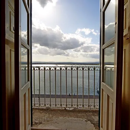 Ortigia Con Vista Da Giulio 3*