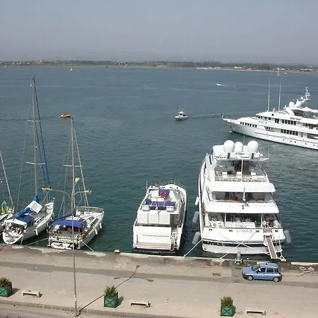 Ortigia Con Vista Da Giulio Bed & Breakfast 3*